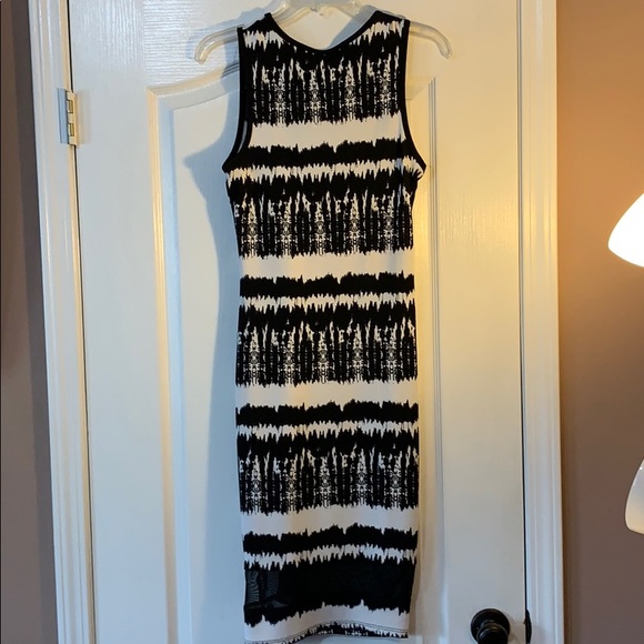 Dress - Picture 5 of 6